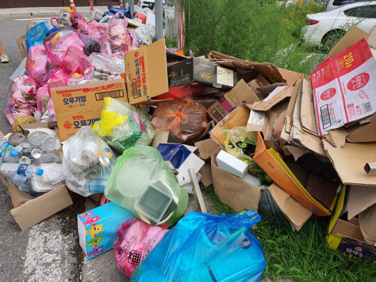 내달 14일 수도권 대체 매립지 공모가 종료되지만, 희망 지자체가 없어 난항을 겪고 있다. <연합뉴스>